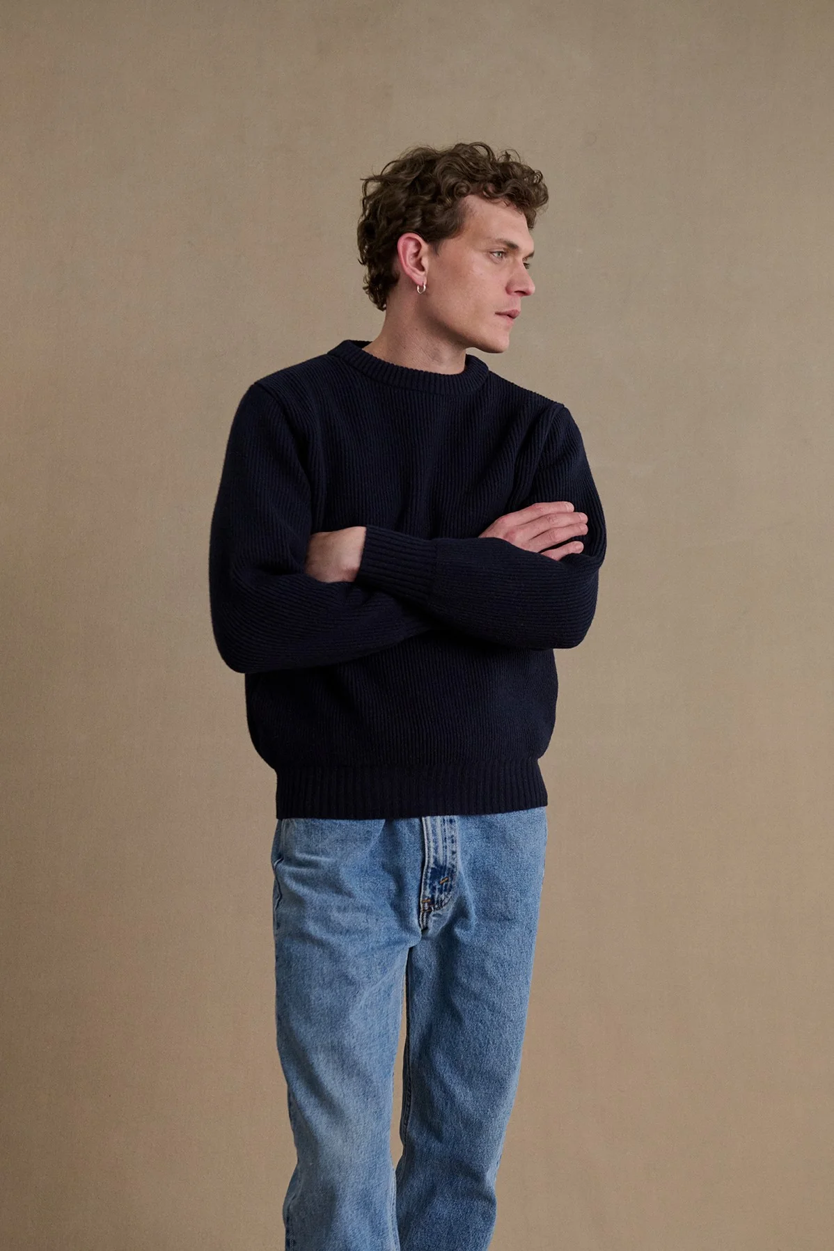 Pull homme col rond à côtes bleu marine - Image 2
